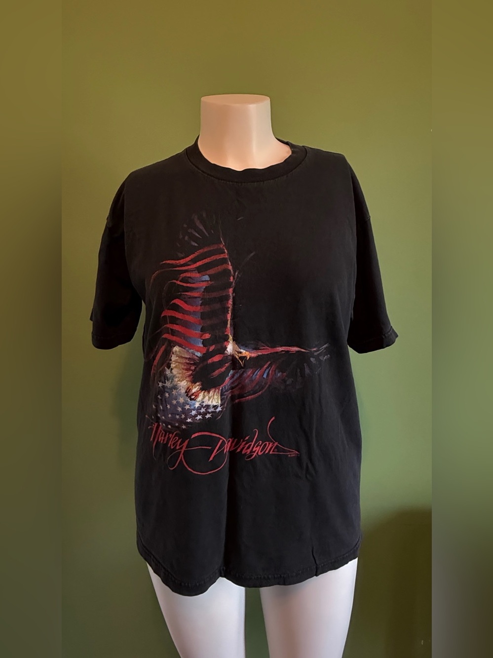Vintage Harley-Davidson Black Tee with Red, White & Blue Eagle Graphic year 2000